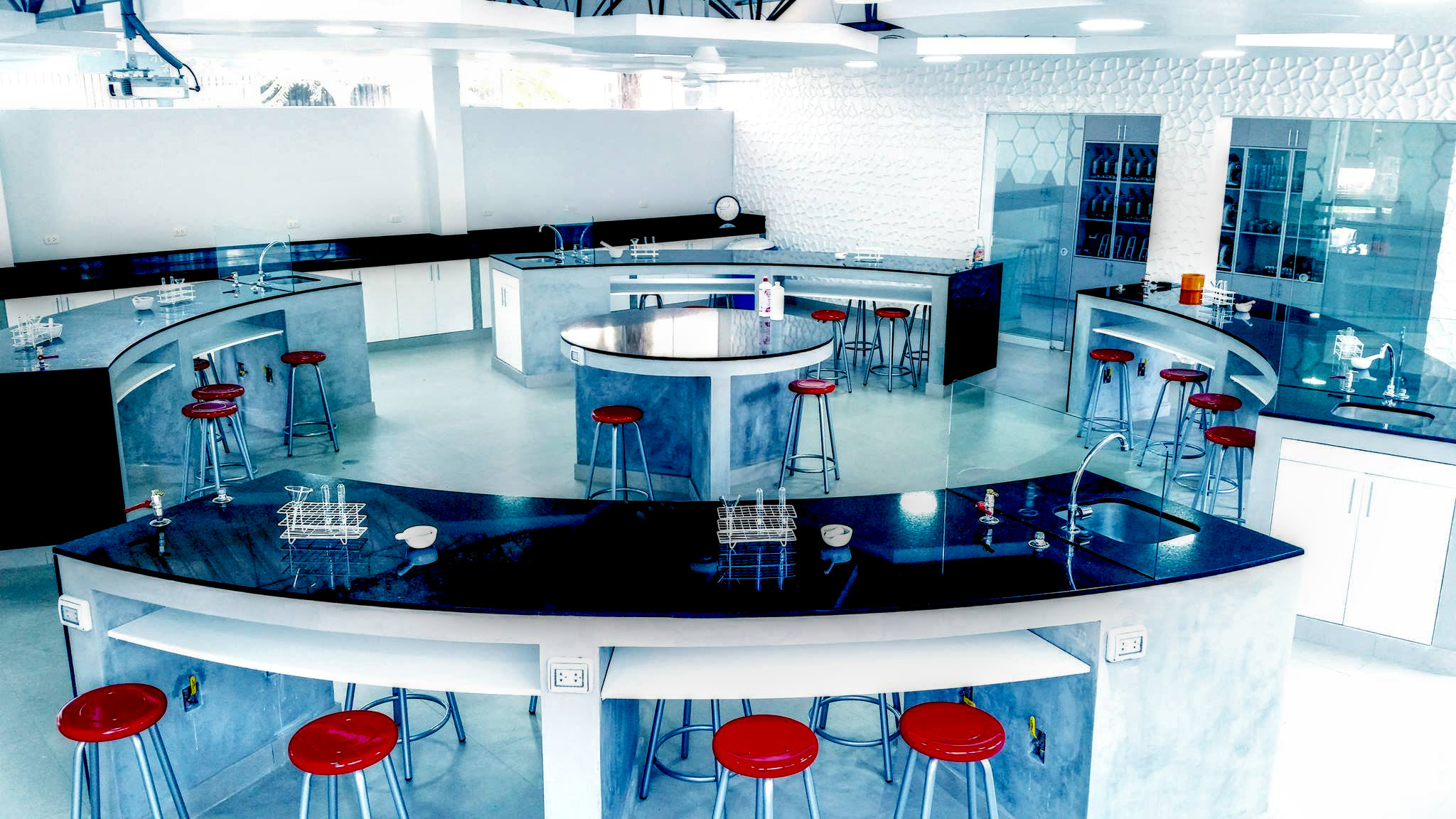 Proyecto Construcción de Laboratorio Colegio SS.CC. Recoleta