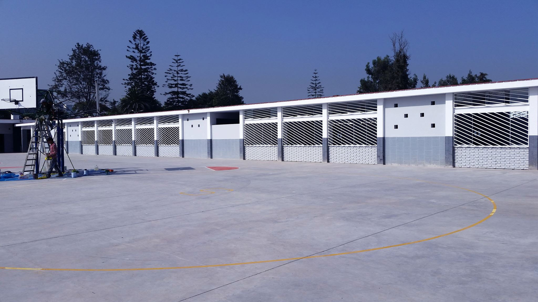 Proyecto Demolición y Construcción de de campos deportivos y exterior de aulas  SS.CC. Recoleta