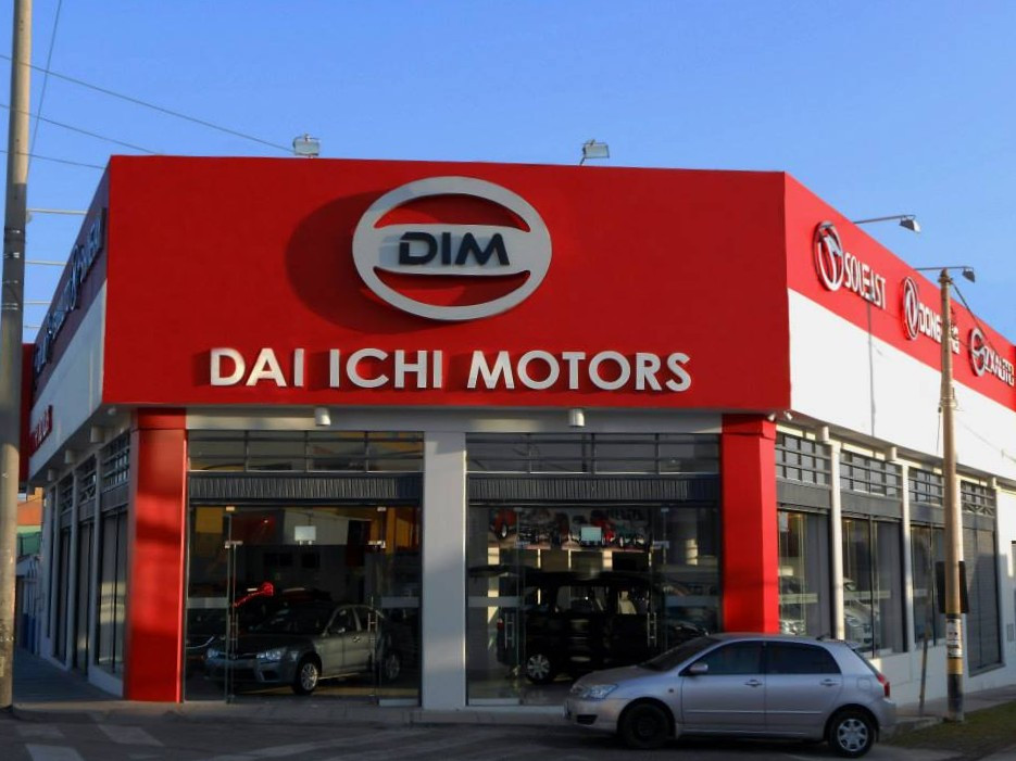 Proyecto Diseño y Construcción de Múltiples tiendas y Showroom DAI ICHI MOTORS